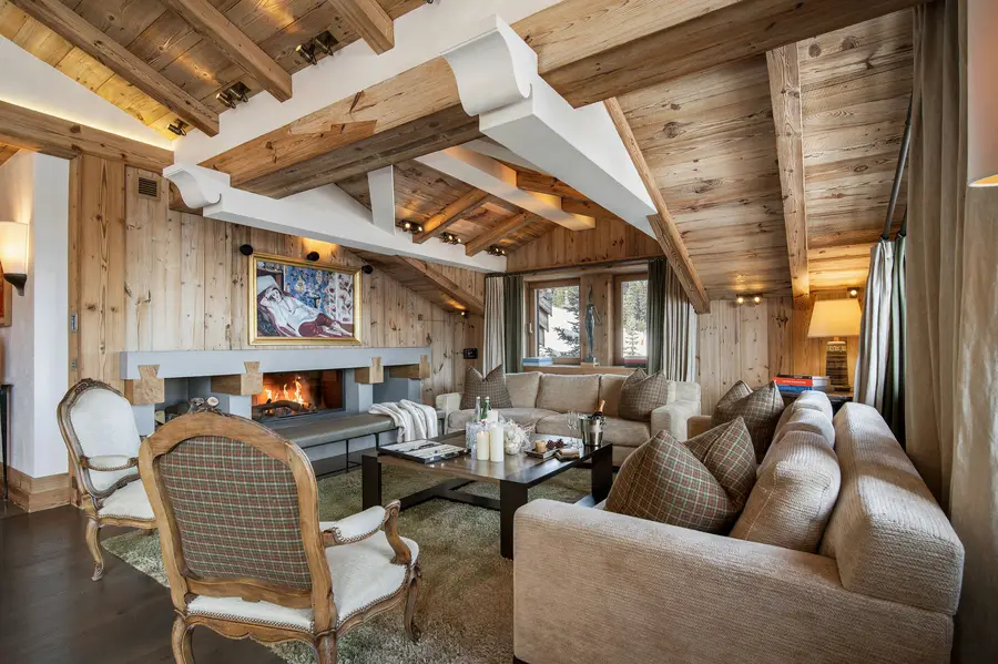 Les Bastidons interior view 2