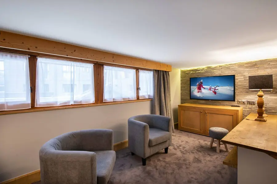 Winter 127 interior view 4