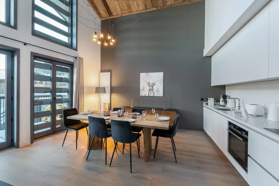 Alpamayor Illi interior view 4