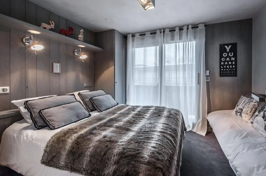 Tarine interior view 3