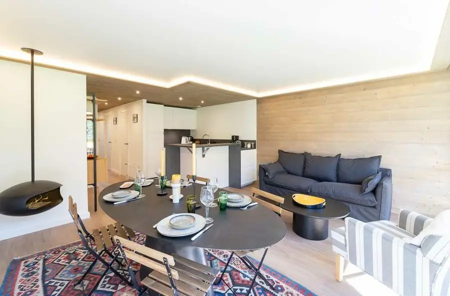 Le Lac 37 interior view 4
