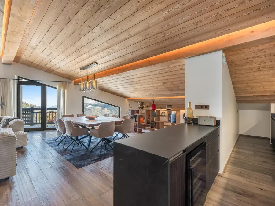 Sirio interior view 3