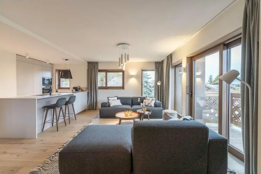 Cinq Sommets 111 interior view 5