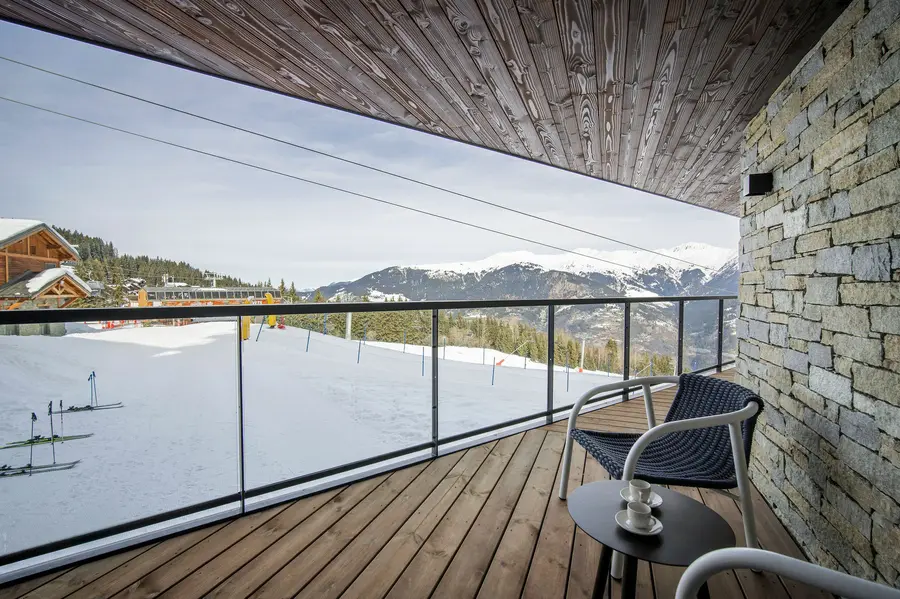 Atmosphere - 101 interior view 3