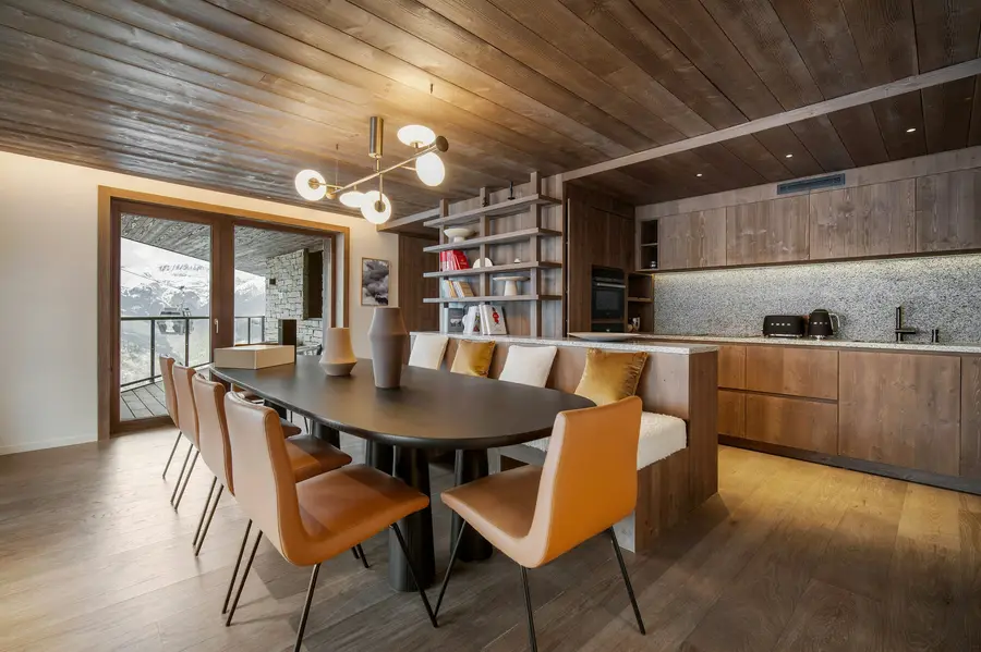 Atmosphere - 101 interior view 5