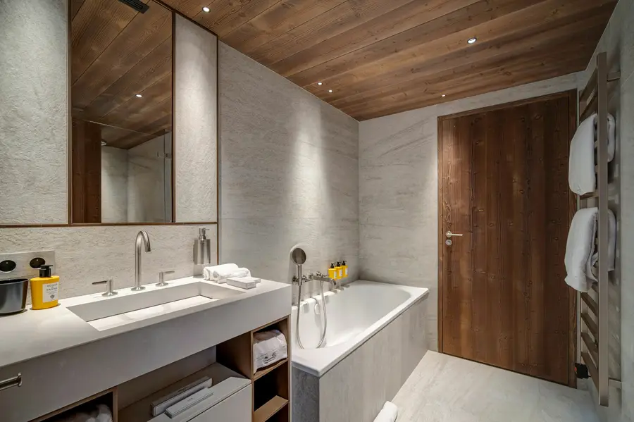 Atmosphere - 201 interior view 5