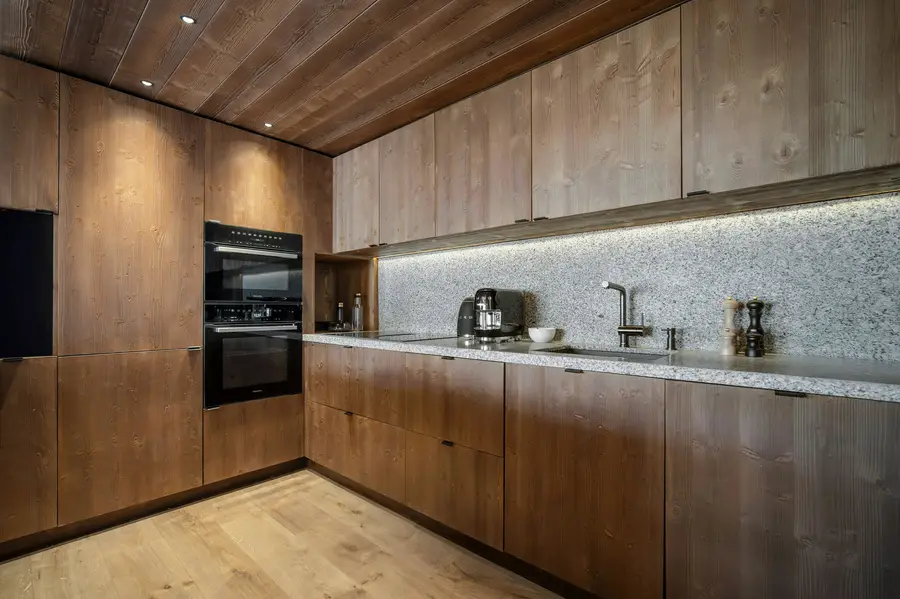 Atmosphere - 301 interior view 3