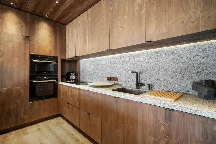 Atmosphere - 401 interior view 3