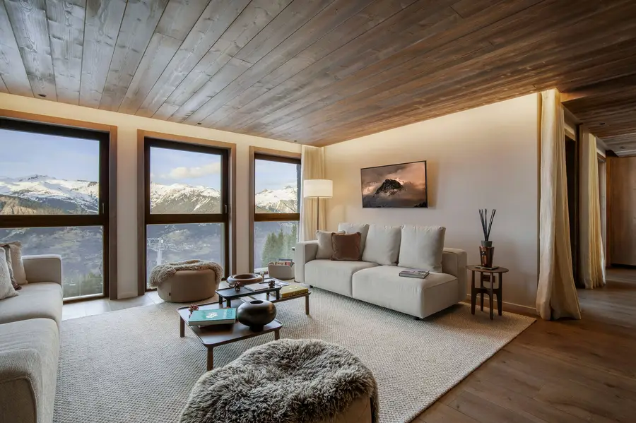 Atmosphere - 302 interior view 2