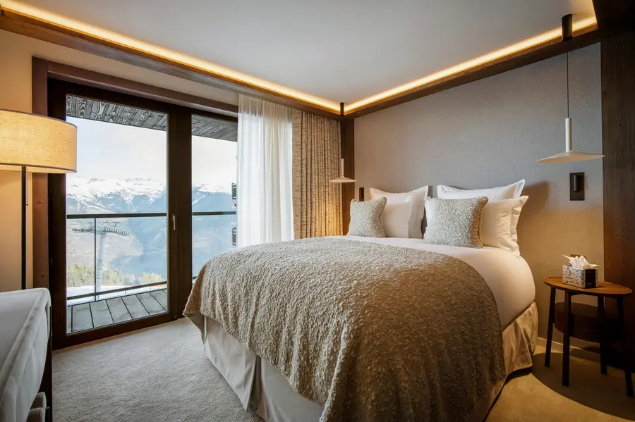 Atmosphere - 202 interior view 4