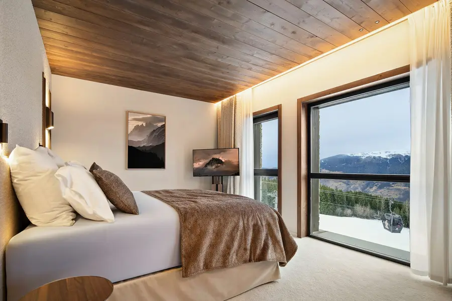 Atmosphere - 402 interior view 4