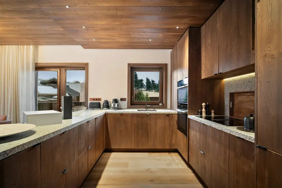 Atmosphere - 402 interior view 3