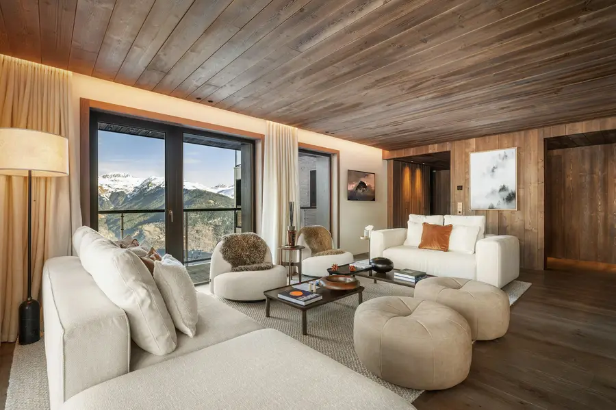 Atmosphere - 501 interior view 2