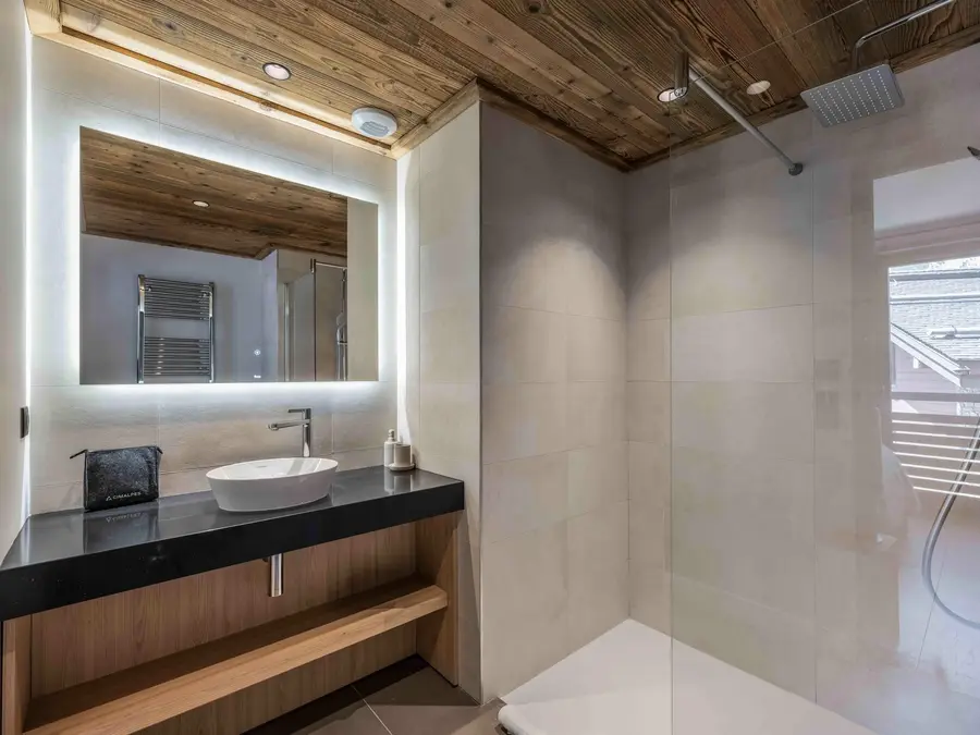 Alpamayor M3 interior view 5