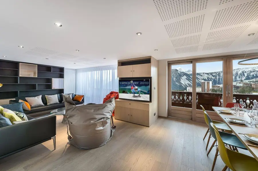 Le Soleil Levant residence interior view 5