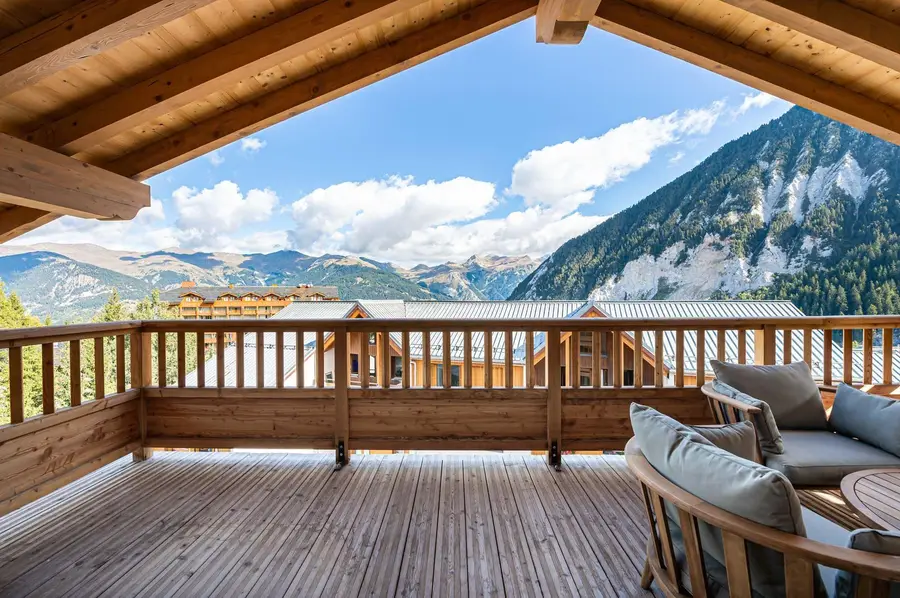 Chantemerle 206 interior view 3