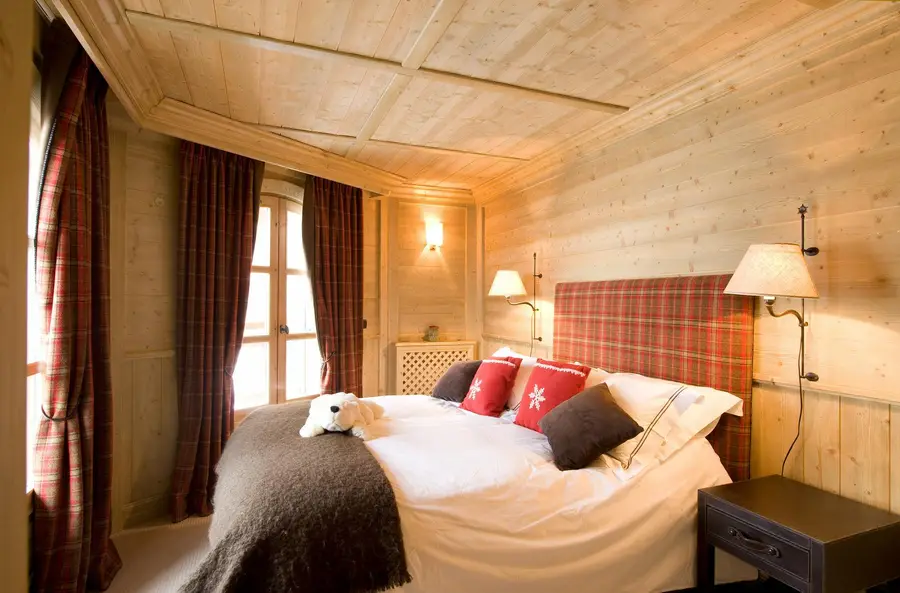 Aigle Blanc interior view 5