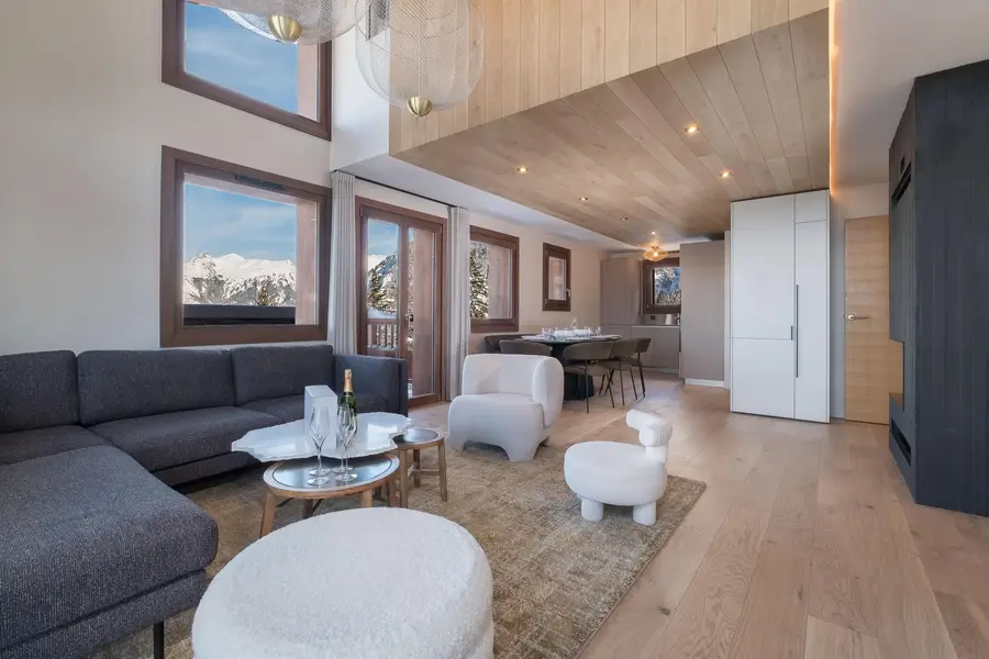 Arcelin 4 interior view 5